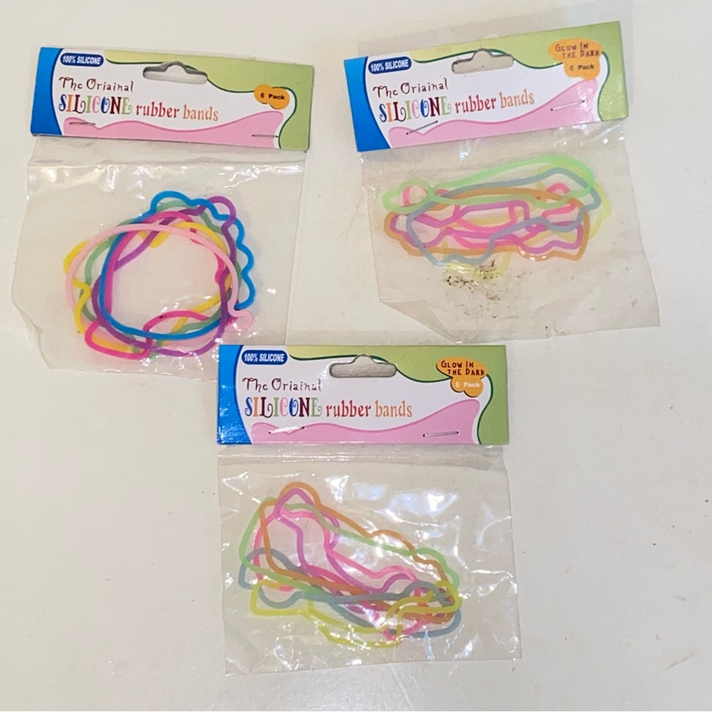 Vintage 18 Silly Bandz Bracelets Silicone Rubber Bands Glow in Dark & Original 3